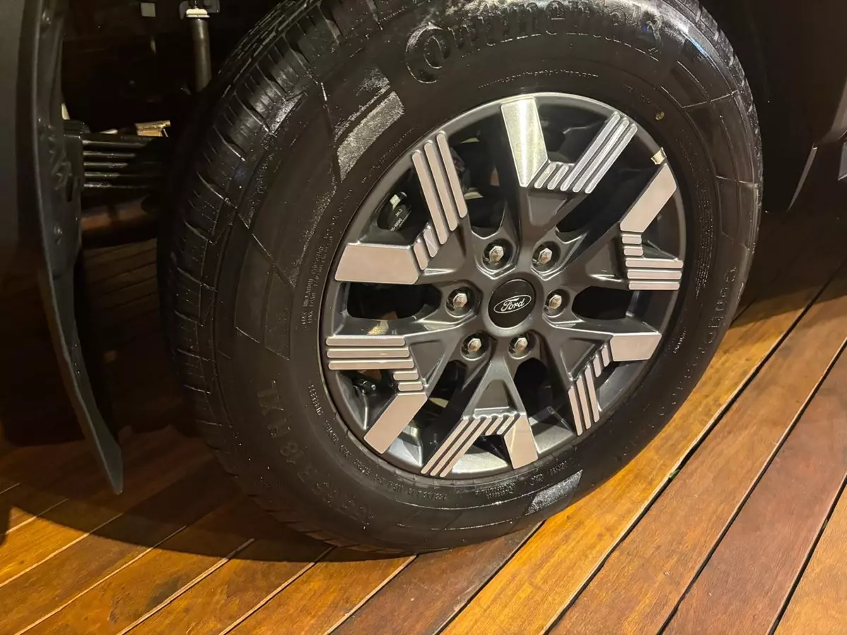 roda da nova Ford Ranger Wildtrak híbrida plug-in flex  