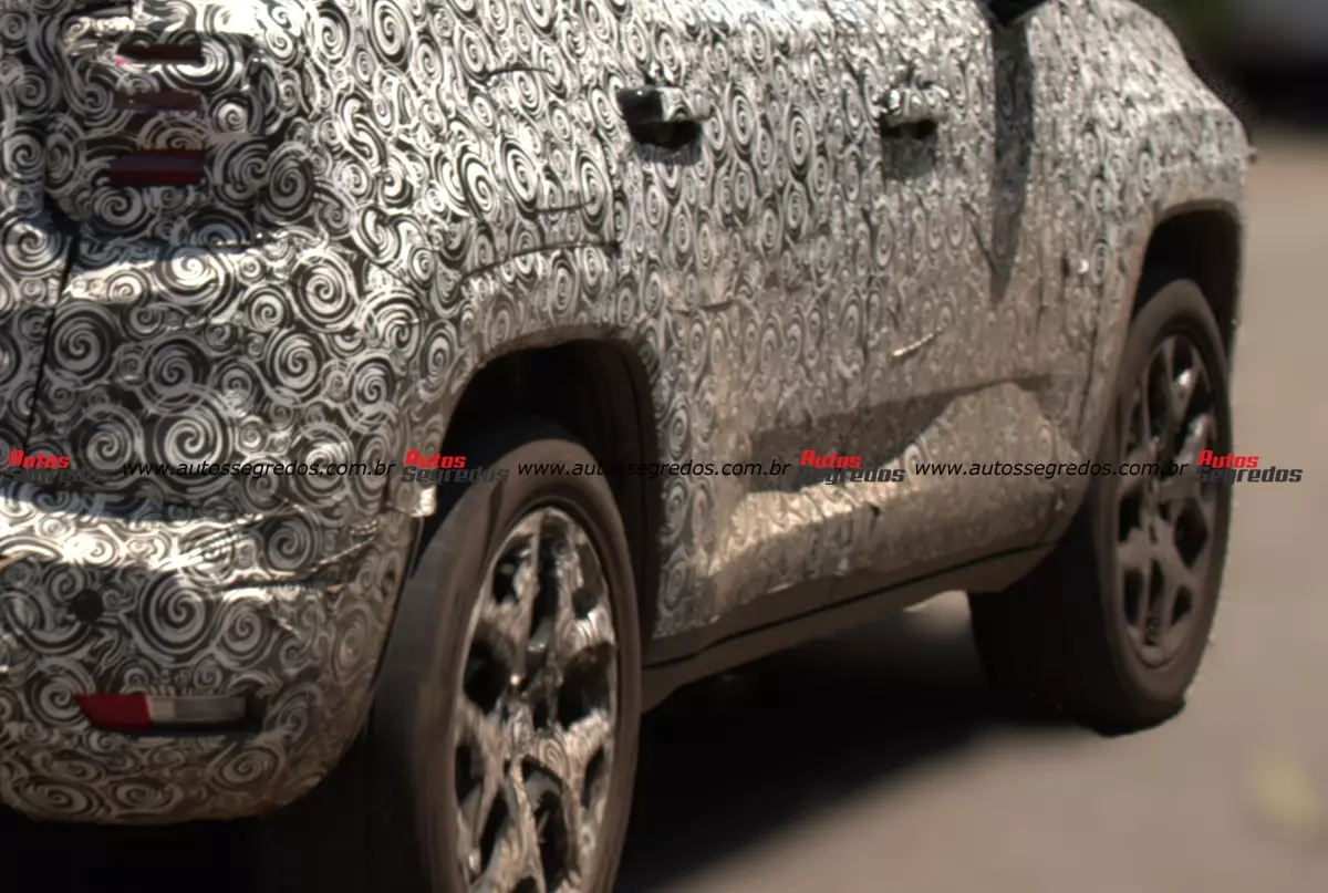 Flagra Jeep Renegade MHEV 48 Volts 2027  