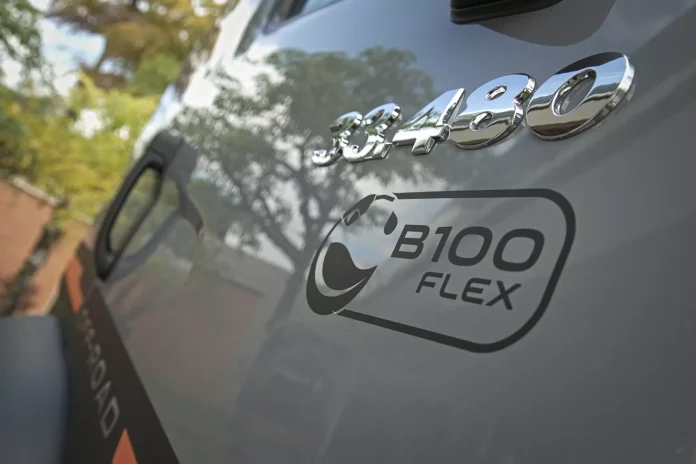 VW Caminhões e Ônibus avança em testes com biodiesel B100 e soma mais de 500 mil km rodados no Brasil