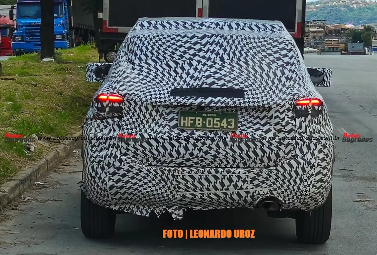 Flagra Jeep Avenger 2027