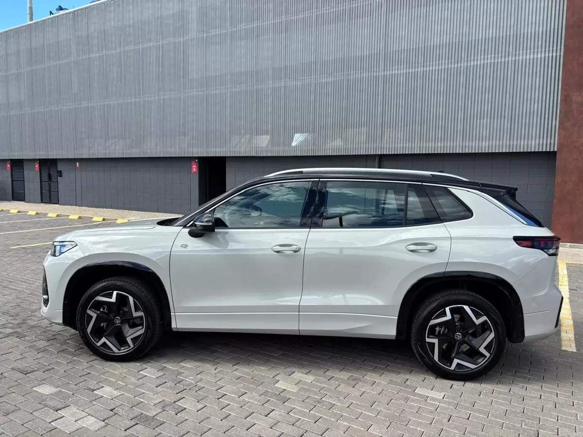 Novo Volkswagen Tiguan R-Line 2026