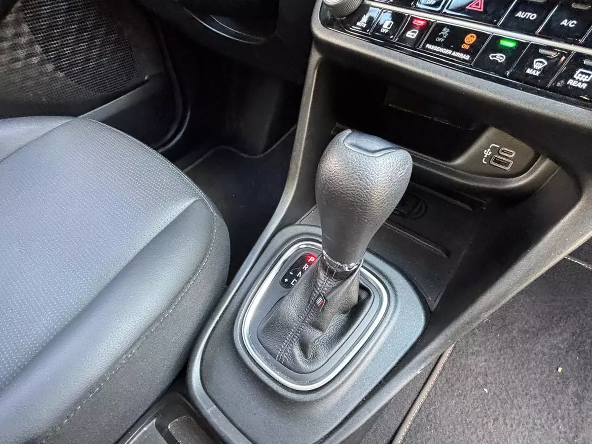 alavanca de câmbio do Fiat Pulse Impetus Turbo 200 Hybrid 2026