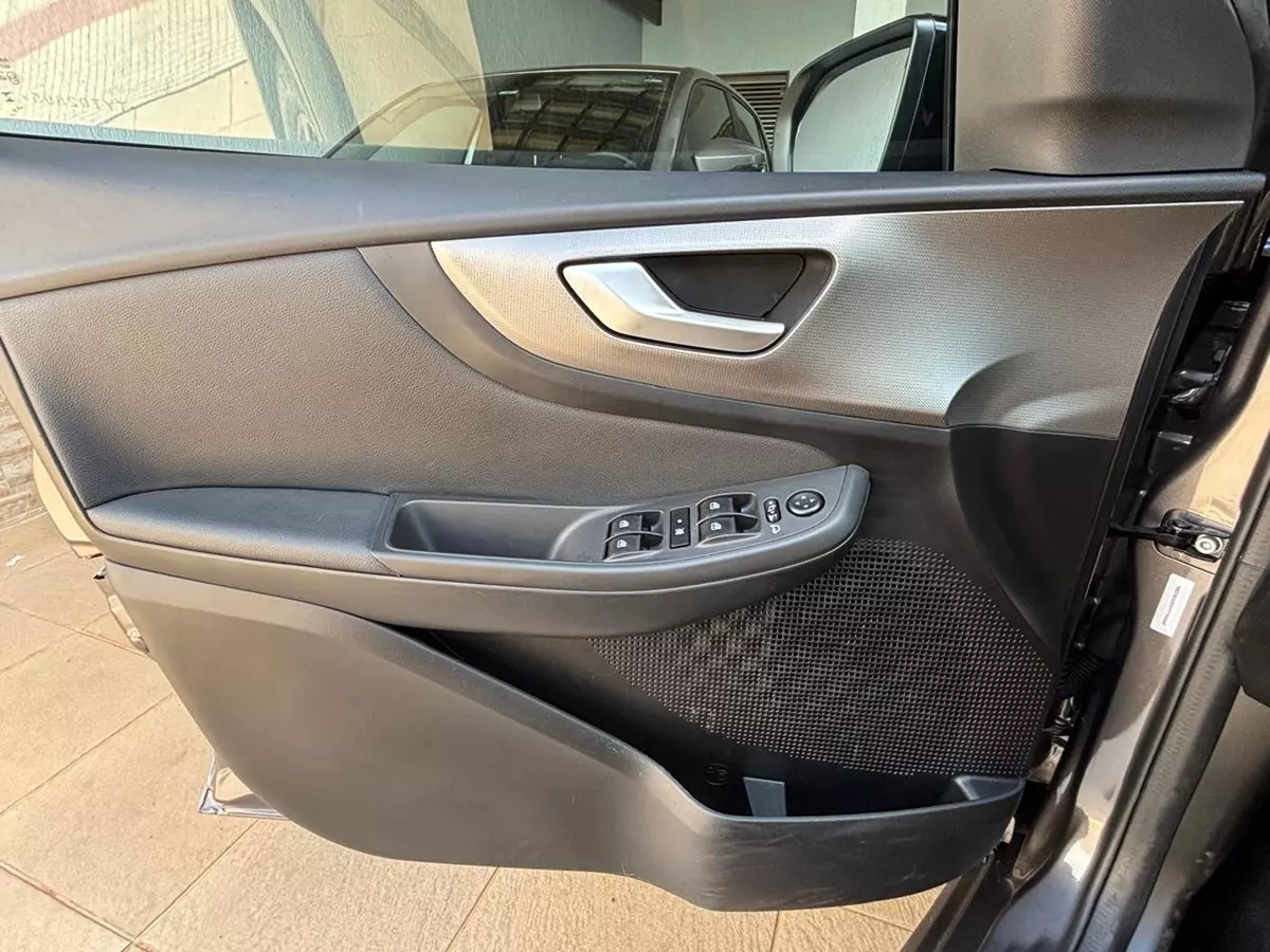 forro de porta dianteiro esquerdo do Fiat Pulse Impetus Turbo 200 Hybrid 2026