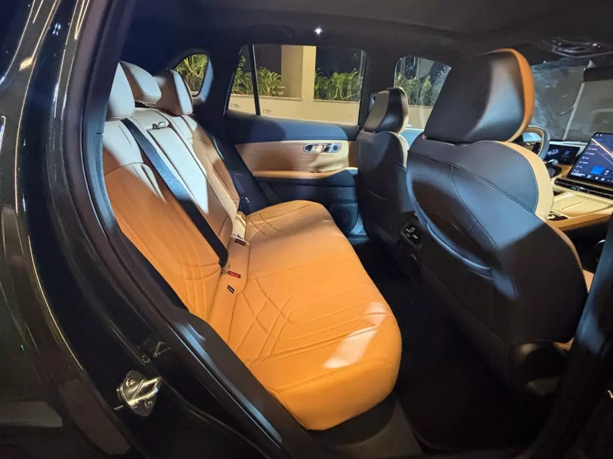 banco traseiro do Geely EX5 EM-I e