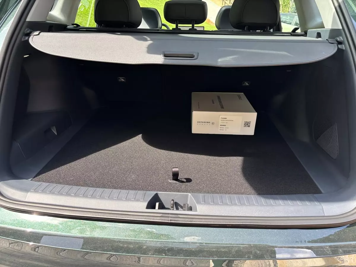porta-malas do Geely EX5 EM-I 2027